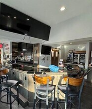 8713 Gravois Rd, Saint Louis, MO for sale Interior Photo- Image 1 of 16