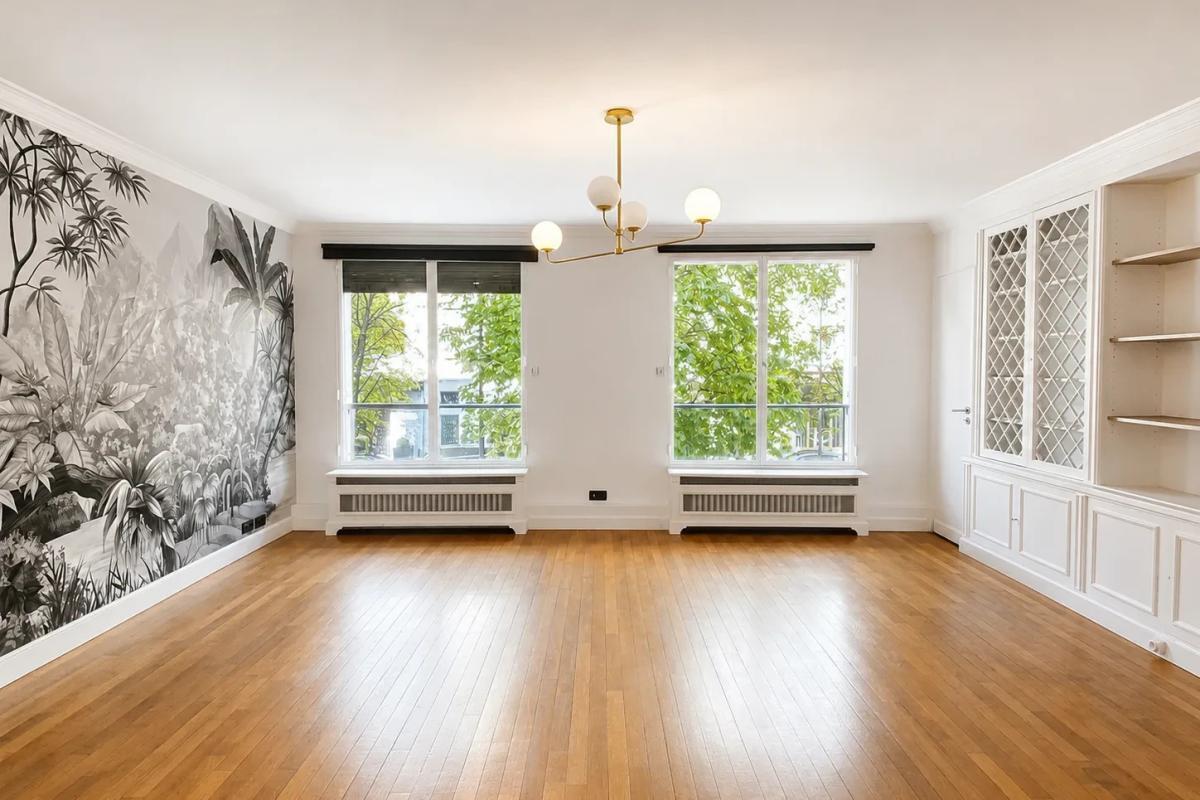45 Rue Pierre Charron, Paris for lease Interior Photo- Image 1 of 7