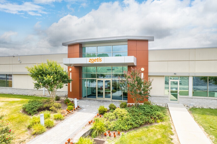 2476 Swedesford Rd, Malvern, PA à louer - Photo du bâtiment - Image 1 de 21