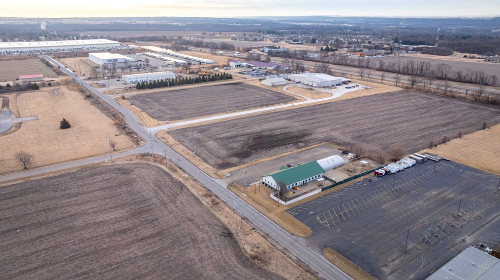 441 E Stevenson Rd, Ottawa, IL for sale - Building Photo - Image 3 of 31