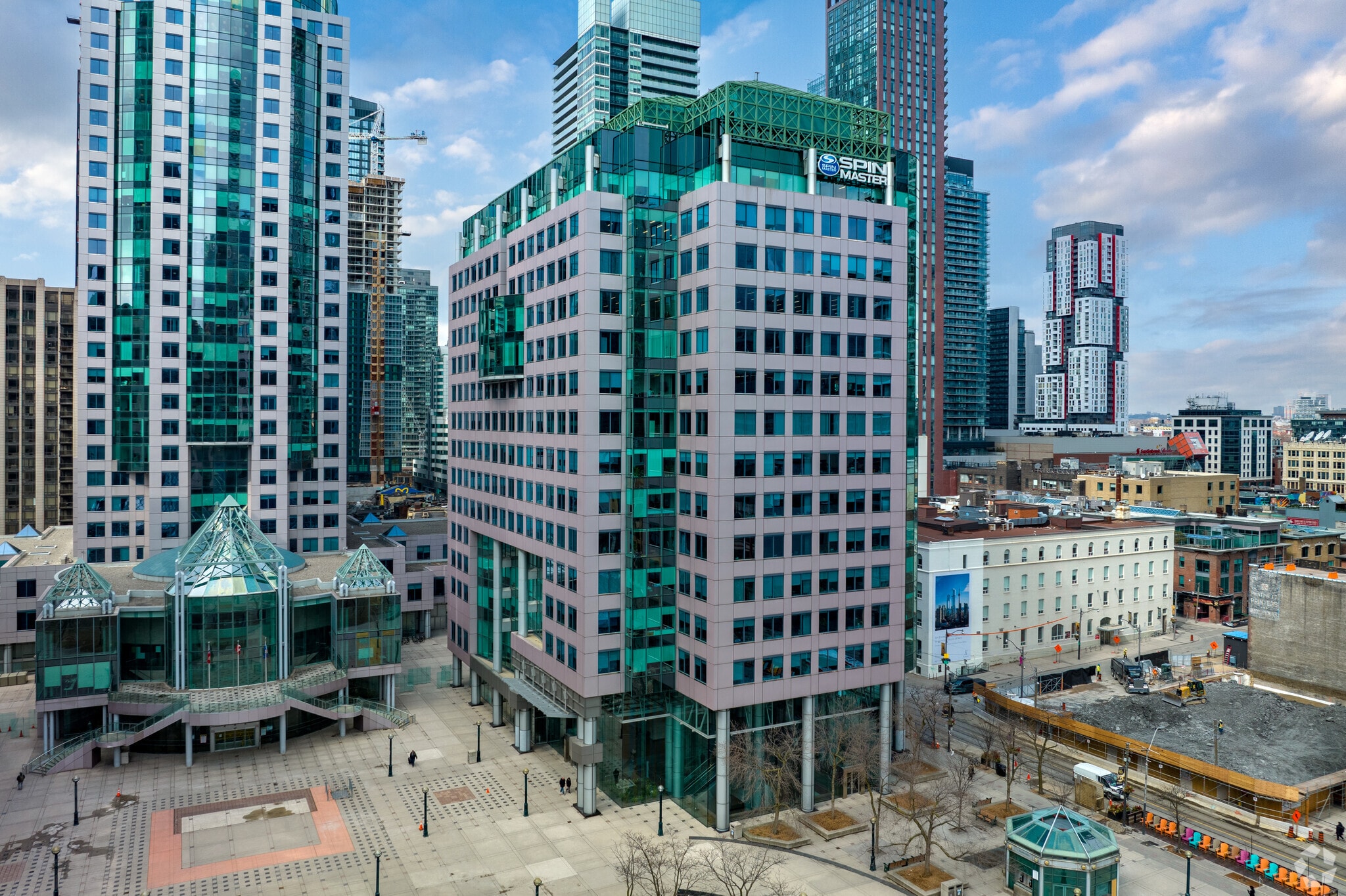 225 King St W, Toronto, ON for sale Building Photo- Image 1 of 1