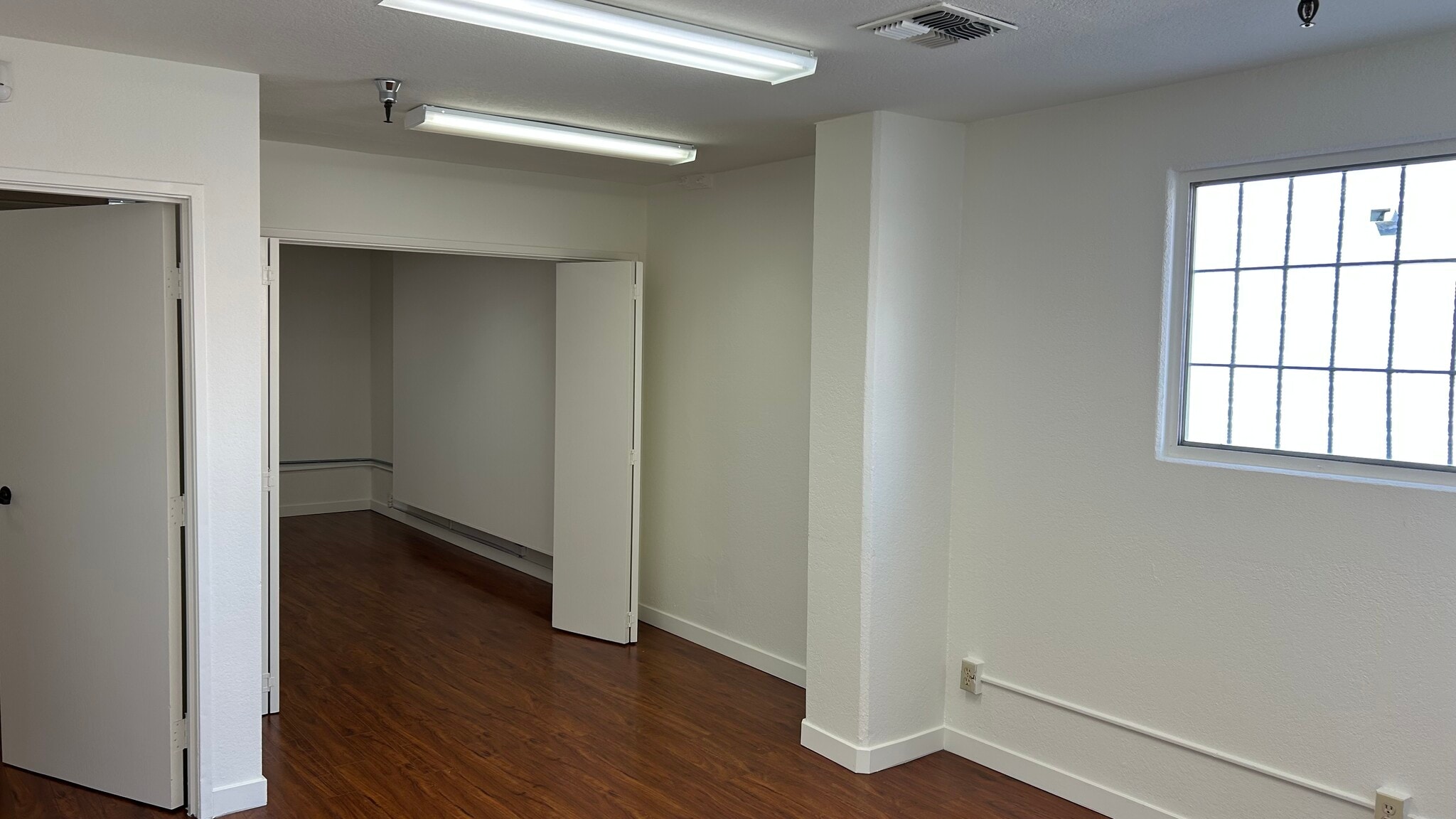 3361-3363 La Cienega Pl, Los Angeles, CA for lease Interior Photo- Image 1 of 4