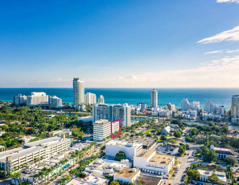 301 Arthur Godfrey Rd, Miami Beach, FL for lease - Building Photo - Image 2 of 5
