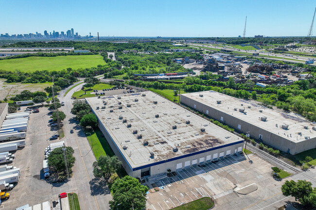 Plus de détails pour 3510 Pipestone Rd, Dallas, TX - Industriel à louer