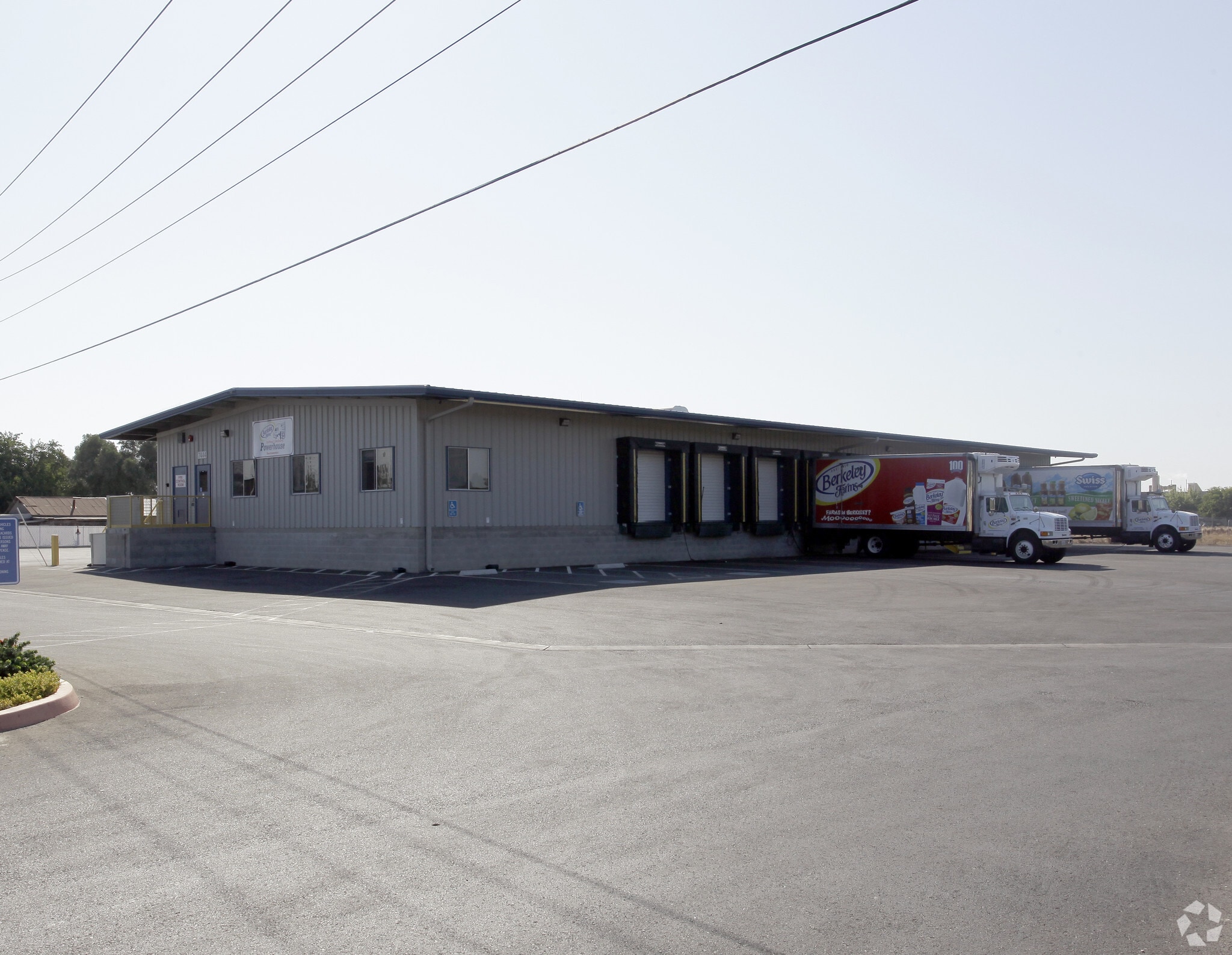 7444 Reese Rd, Sacramento, CA for lease Primary Photo- Image 1 of 16
