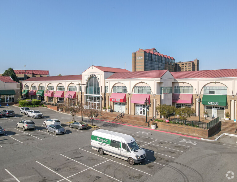 8927-8929 J M Keynes Dr, Charlotte, NC for lease - Primary Photo - Image 1 of 9