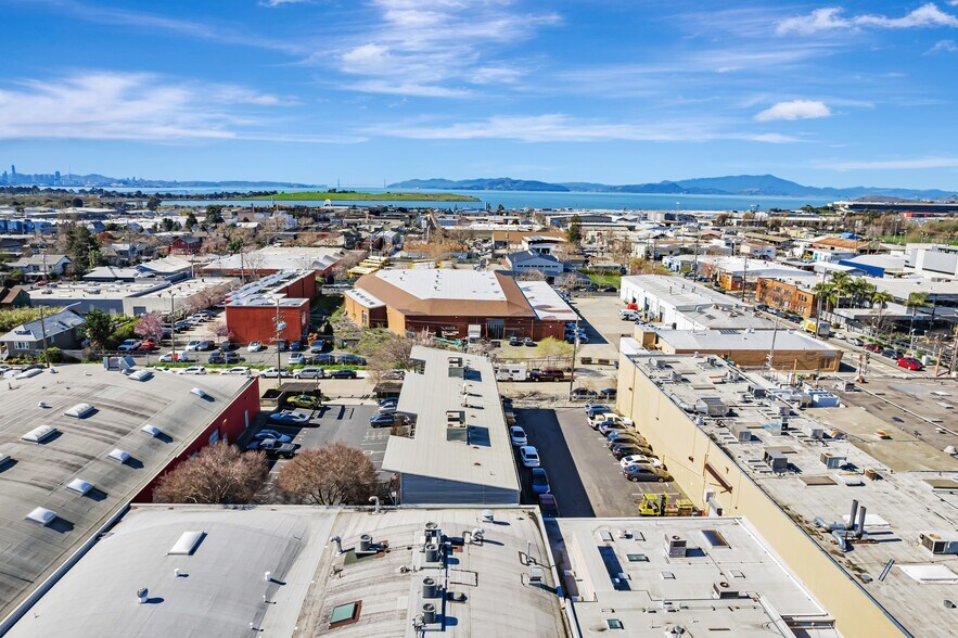 1320-1326 9th St, Berkeley, CA à vendre - Photo du bâtiment - Image 2 de 96