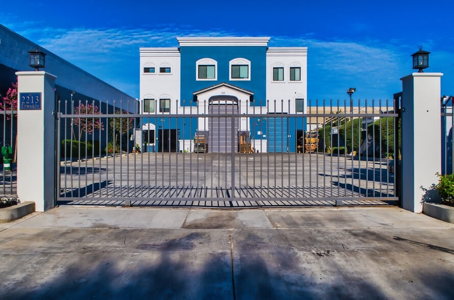 2213 Edwards Ave, South El Monte, CA for lease - Building Photo - Image 2 of 34