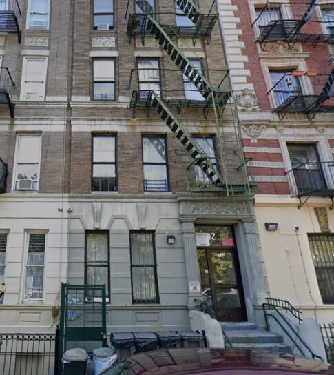 106 W 114th St, New York, NY à vendre - Photo du bâtiment - Image 2 de 4