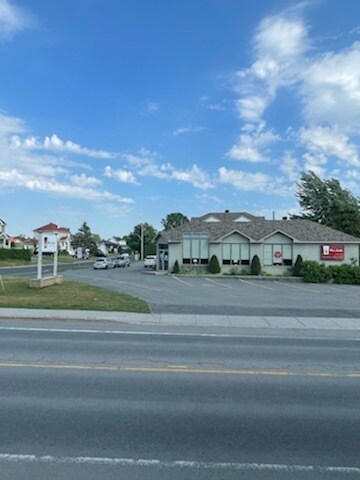 346 Rue Principale, Saint-Amable, QC for sale Primary Photo- Image 1 of 1