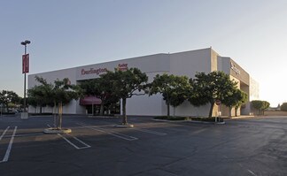 Plus de détails pour 13092 Harbor Blvd, Garden Grove, CA - Commerce de détail à louer