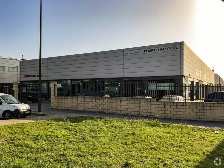 Calle Eratóstenes, 5, Getafe, Madrid à louer - Photo du bâtiment - Image 2 de 9