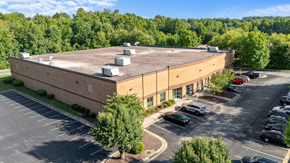 4310 Waterleaf Ct, Greensboro, NC à vendre - Aérien - Image 2 de 6