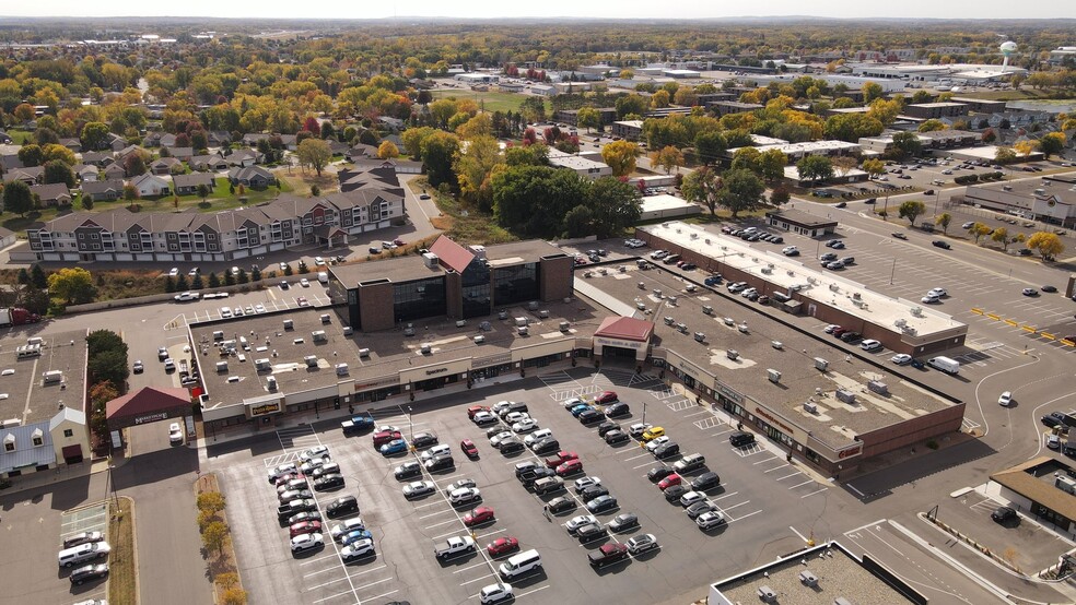 110 2nd St S, Waite Park, MN for lease - Building Photo - Image 1 of 10