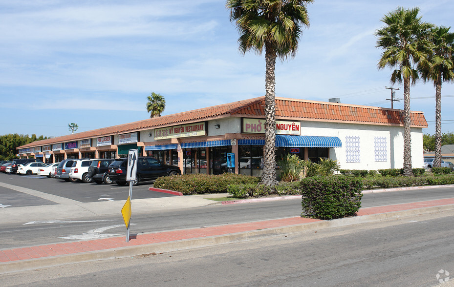 14282 Brookhurst St, Garden Grove, CA for lease - Primary Photo - Image 1 of 14