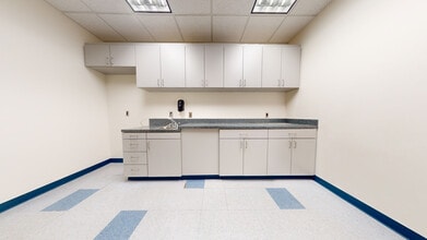 2805 S Industrial Hwy, Ann Arbor, MI for lease Building Photo- Image 2 of 7