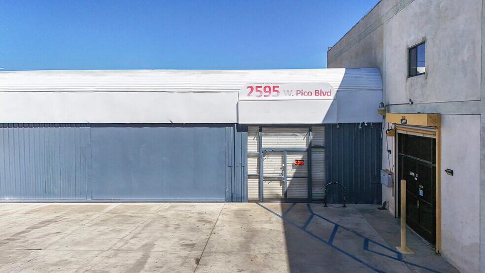 2585-2595 W Pico Blvd, Los Angeles, CA à louer - Photo du bâtiment - Image 2 de 14