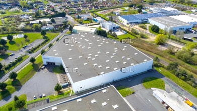 21 Rue De Passée À Balance, Ormes, LRT - AERIAL  map view