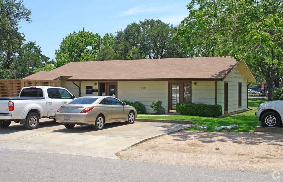 1009 Meredith Dr, Austin, TX for lease - Primary Photo - Image 1 of 2