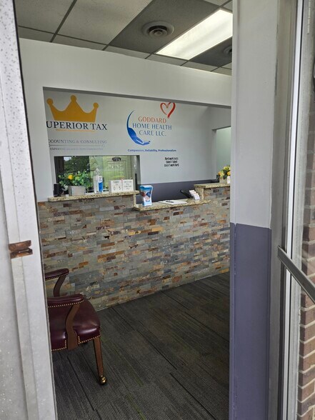 1103-1105 Sunset Rd, Burlington, NJ à louer - Photo du bâtiment - Image 3 de 8