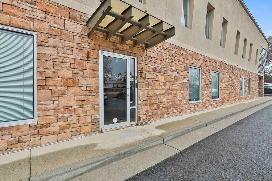 1039 Sullivan Rd, Newnan, GA for lease - Building Photo - Image 3 of 15