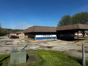 100 S Jefferson St, New Castle, PA for lease Interior Photo- Image 2 of 4