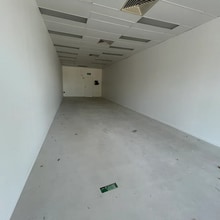 696 New Cleveland Rd, Gumdale for lease Interior Photo- Image 1 of 5
