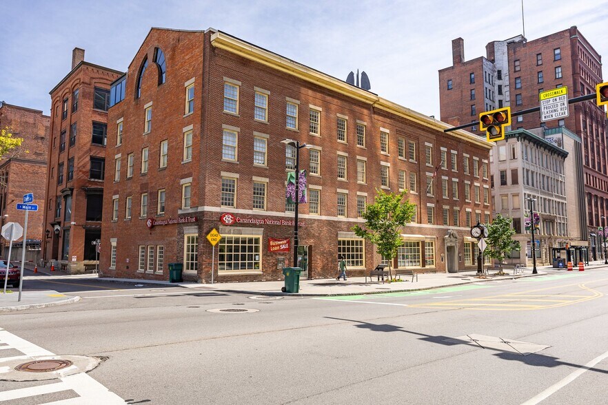 31 E Main St, Rochester, NY à vendre - Photo du bâtiment - Image 2 de 5