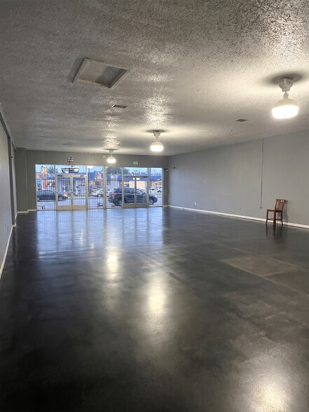 799-803 S Long Beach Blvd, Compton, CA for sale - Building Photo - Image 2 of 8