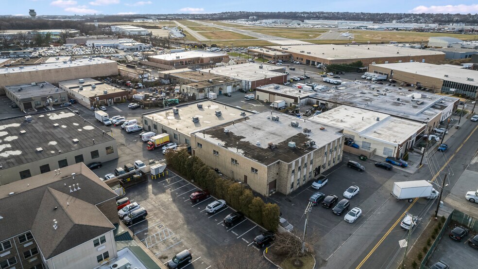29 Grove St, South Hackensack, NJ à vendre - Photo du bâtiment - Image 3 de 34