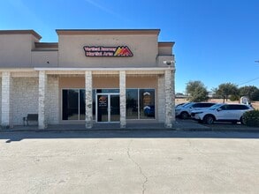 8818 Mars Dr, Woodway, TX à louer Photo du bâtiment- Image 2 de 2