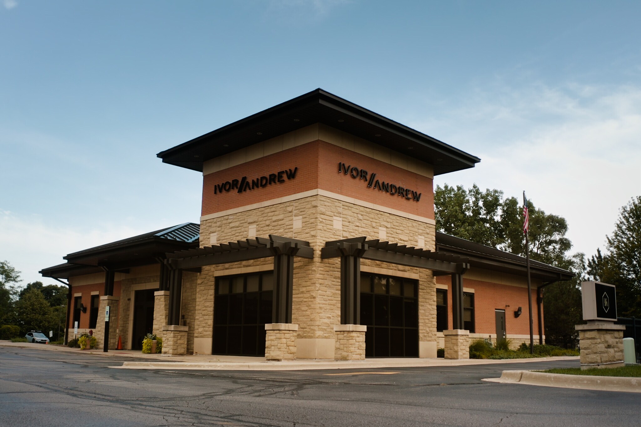 1901 N Gary Ave, Wheaton, IL à vendre Photo du bâtiment- Image 1 de 13