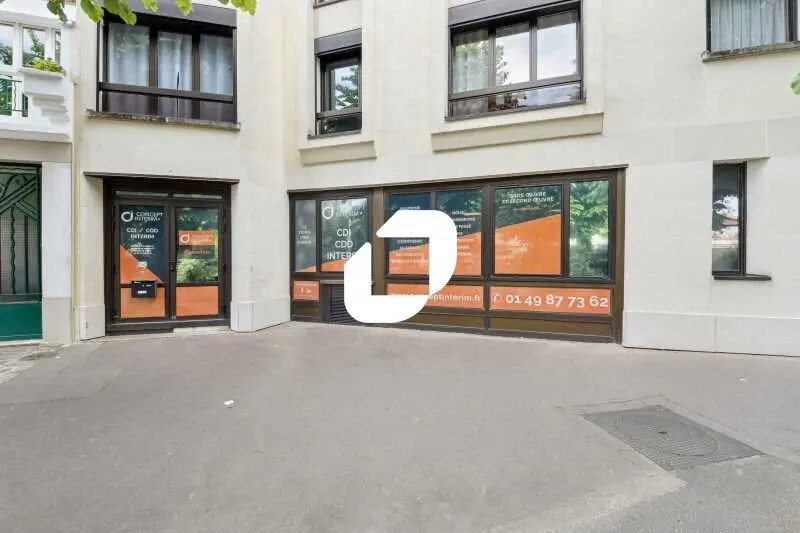 Bureau dans Le Kremlin-Bicêtre à louer - Photo du bâtiment - Image 3 de 12