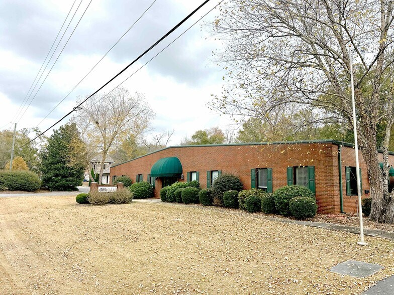 6801 Lee Road 54, Auburn, AL à louer - Photo du bâtiment - Image 2 de 3