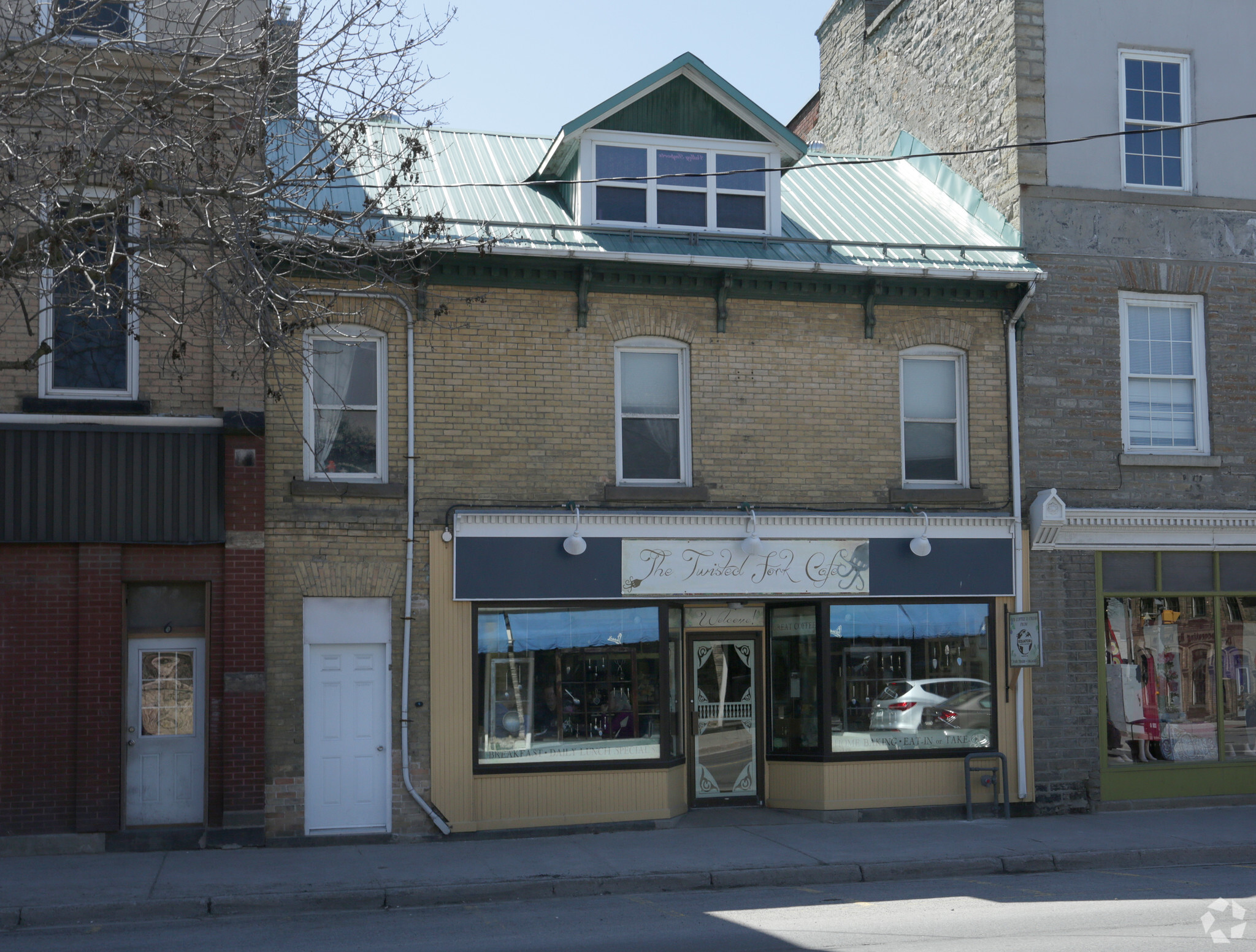 4 Gore St E, Perth, ON for sale Primary Photo- Image 1 of 3