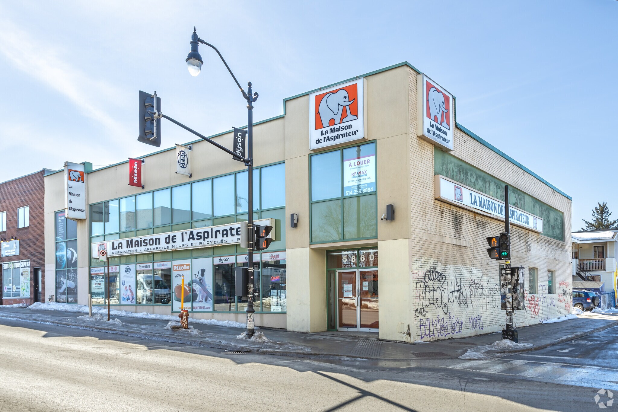 5850-5860 Boul Saint-Laurent, Montréal, QC à vendre Photo principale- Image 1 de 1