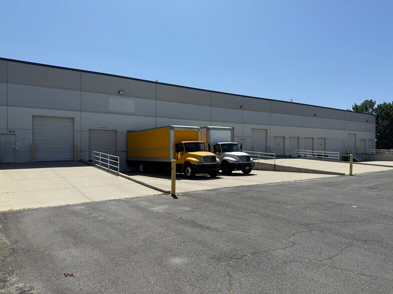 3350 W Directors Row, Salt Lake City, UT for lease - Building Photo - Image 2 of 8
