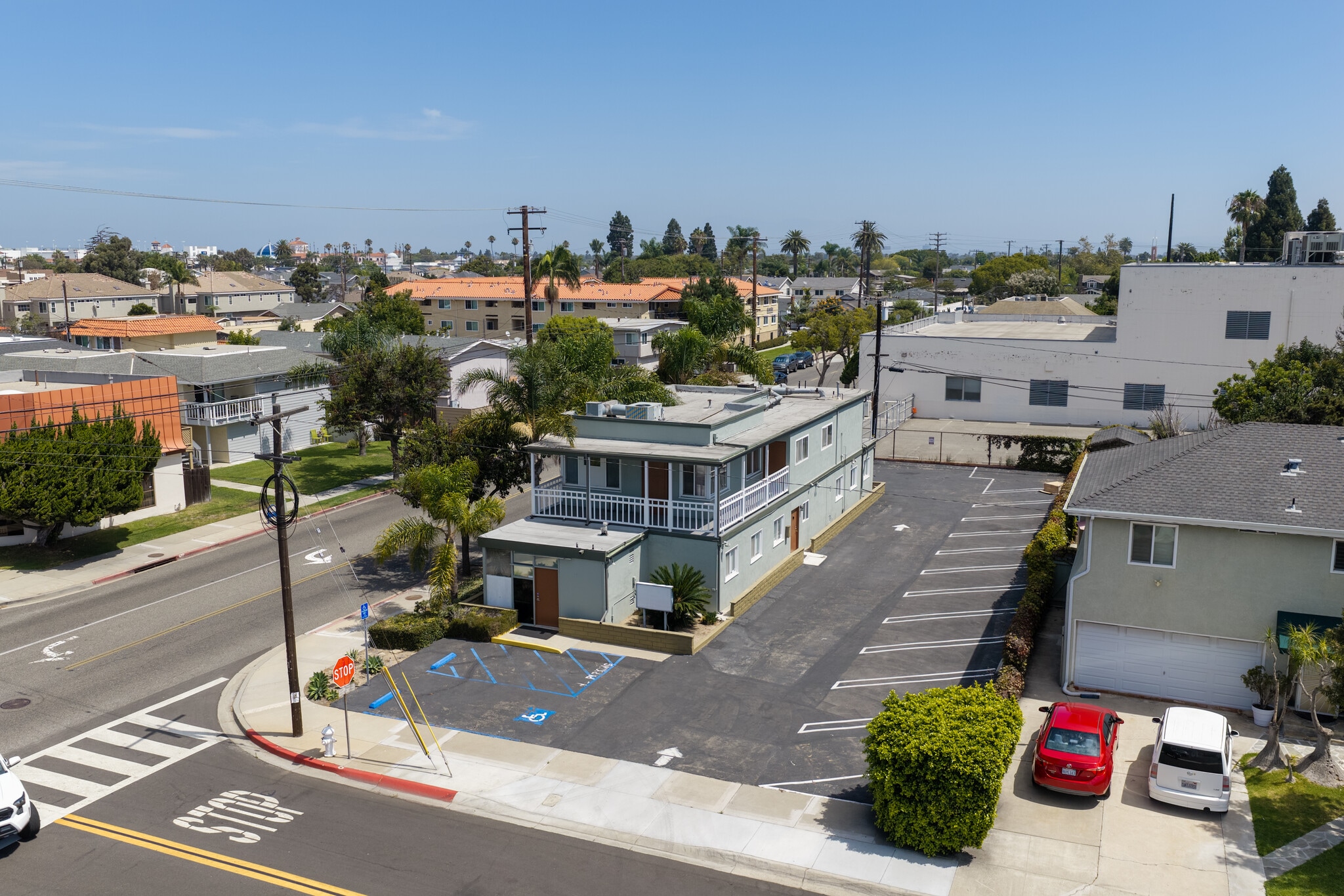1770 Orange Ave, Costa Mesa, CA à vendre Photo du bâtiment- Image 1 de 13