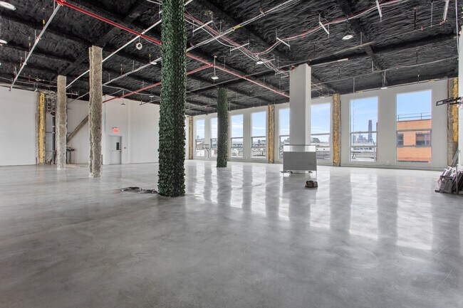 Plus de détails pour 84 14th St, Brooklyn, NY - Bureau à louer