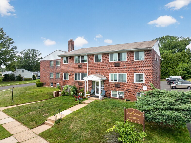 1199-1201 Columbia Ave, Lansdale, PA à vendre - Photo du bâtiment - Image 2 de 10