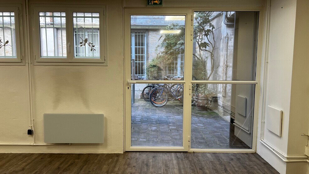 123 Rue Du Faubourg Saint-Antoine, Paris for lease - Building Photo - Image 3 of 6