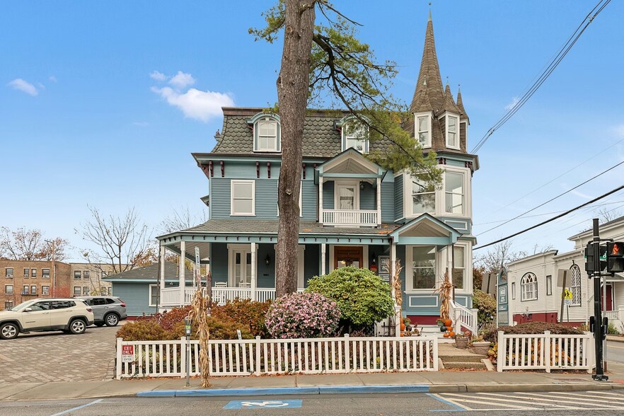 46 S Broadway, Nyack, NY for sale - Building Photo - Image 1 of 30