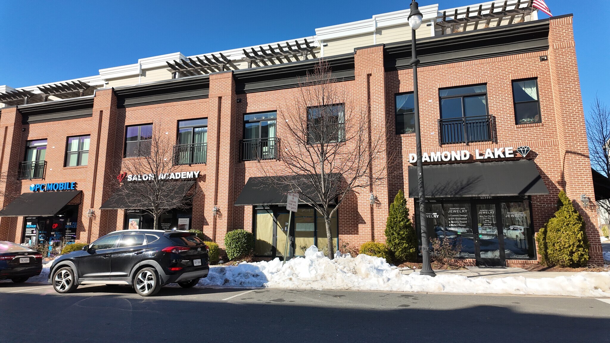 19333-19357 Diamond Lake Dr, Leesburg, VA à vendre Photo du bâtiment- Image 1 de 1