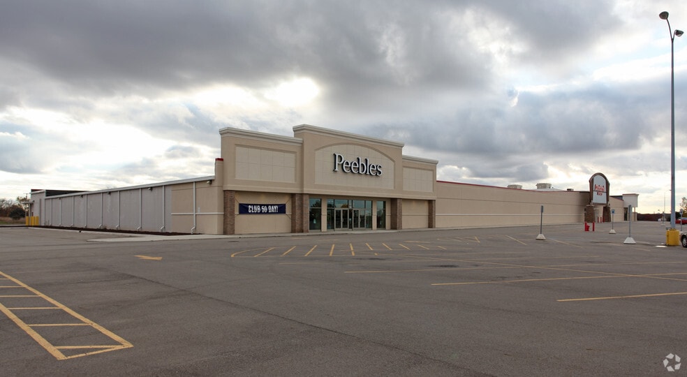 1658-- Lansing Rd, Charlotte, MI à louer - Photo principale - Image 2 de 7