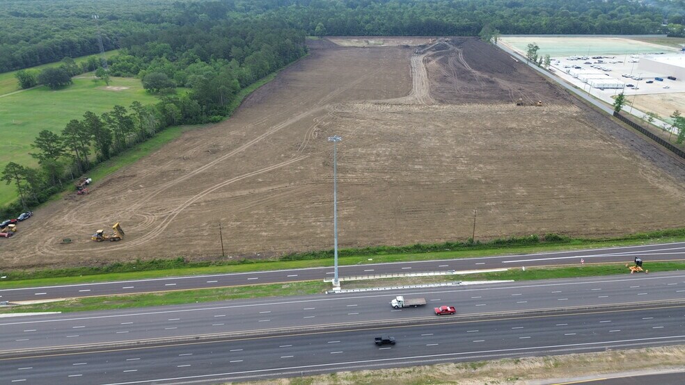 8730 Eastex Fwy, Beaumont, TX à vendre - Photo du bâtiment - Image 3 de 6