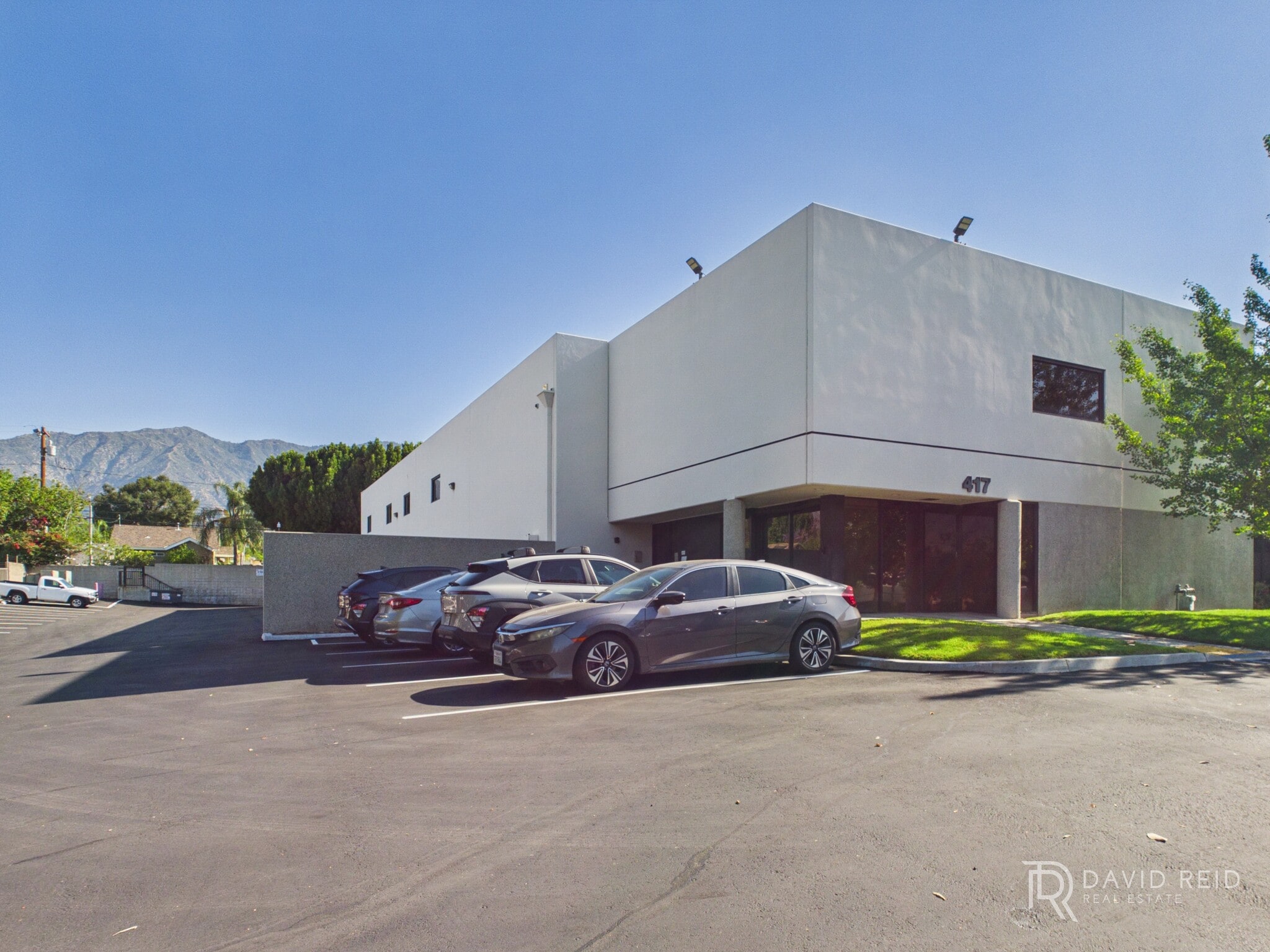 417 E Huntington Dr, Monrovia, CA à louer Photo intérieure- Image 1 de 9