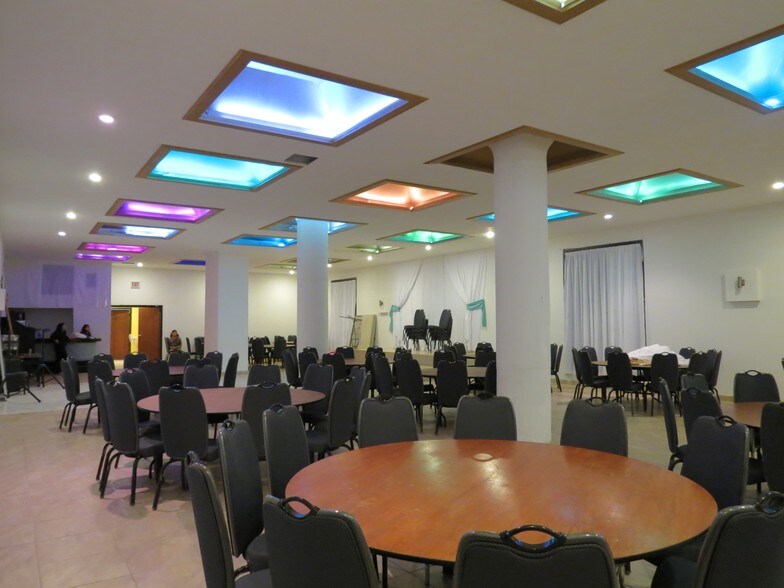 2600 W 35th St, Chicago, IL à louer - Photo du bâtiment - Image 3 de 18