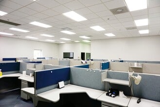 2347-2351 Honolulu Ave, Montrose, CA à louer Photo intérieure- Image 1 de 4