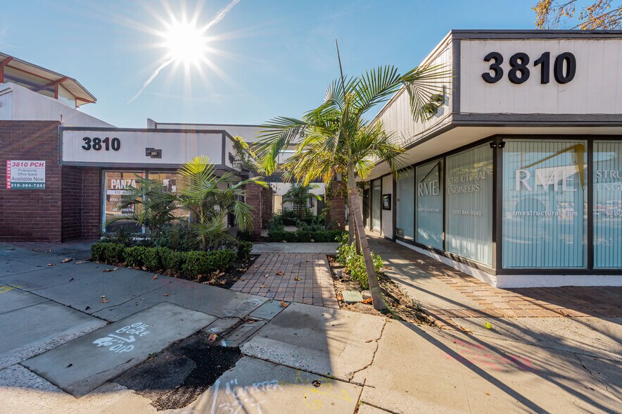 3810 Pacific Coast Hwy, Torrance, CA à louer - Photo du bâtiment - Image 2 de 16