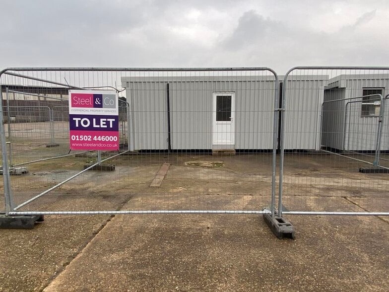 17-25 Hall Rd, Hopton for lease - Building Photo - Image 2 of 3